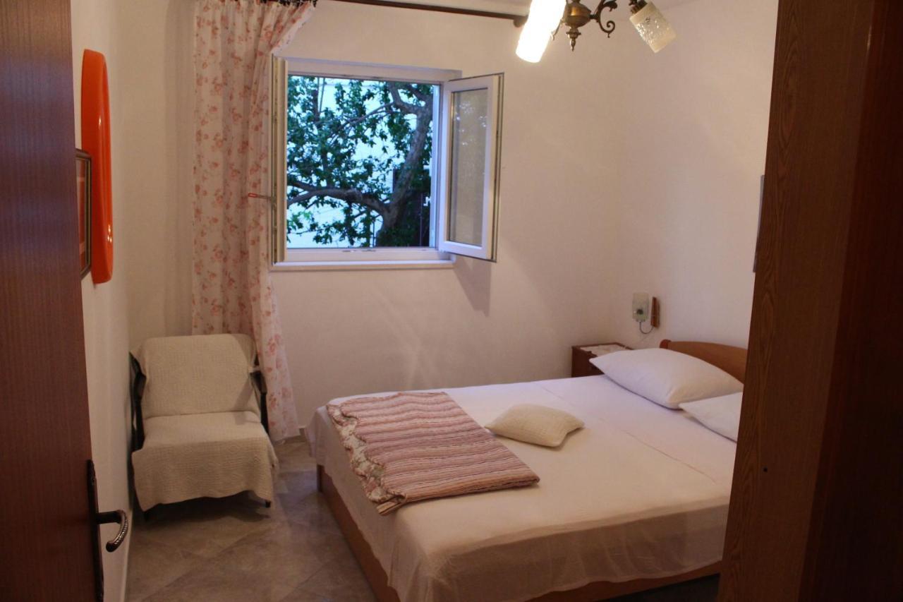 Apartmani Milisa L Primošten Buitenkant foto