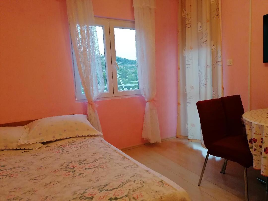 Apartmani Milisa L Primošten Buitenkant foto