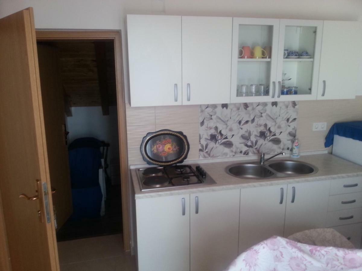 Apartmani Milisa L Primošten Buitenkant foto