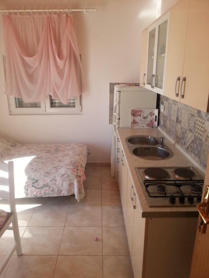 Apartmani Milisa L Primošten Buitenkant foto